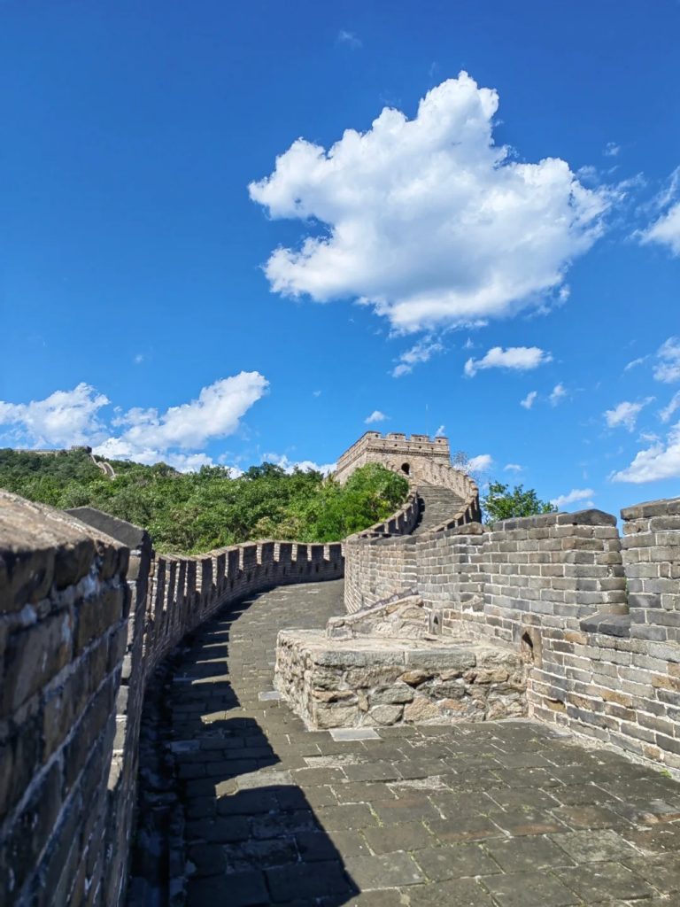 Mutianyu Great Wall under the Blue Sky and White Clouds - 5