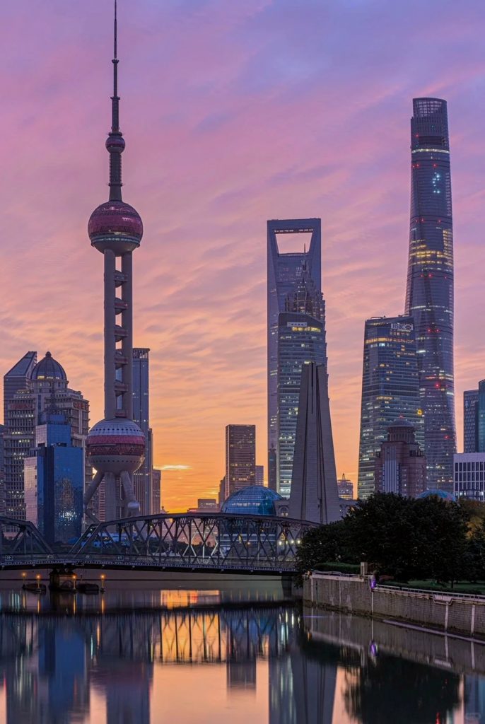 Waibaidu Bridge and the Lujiazui Three Landmarks